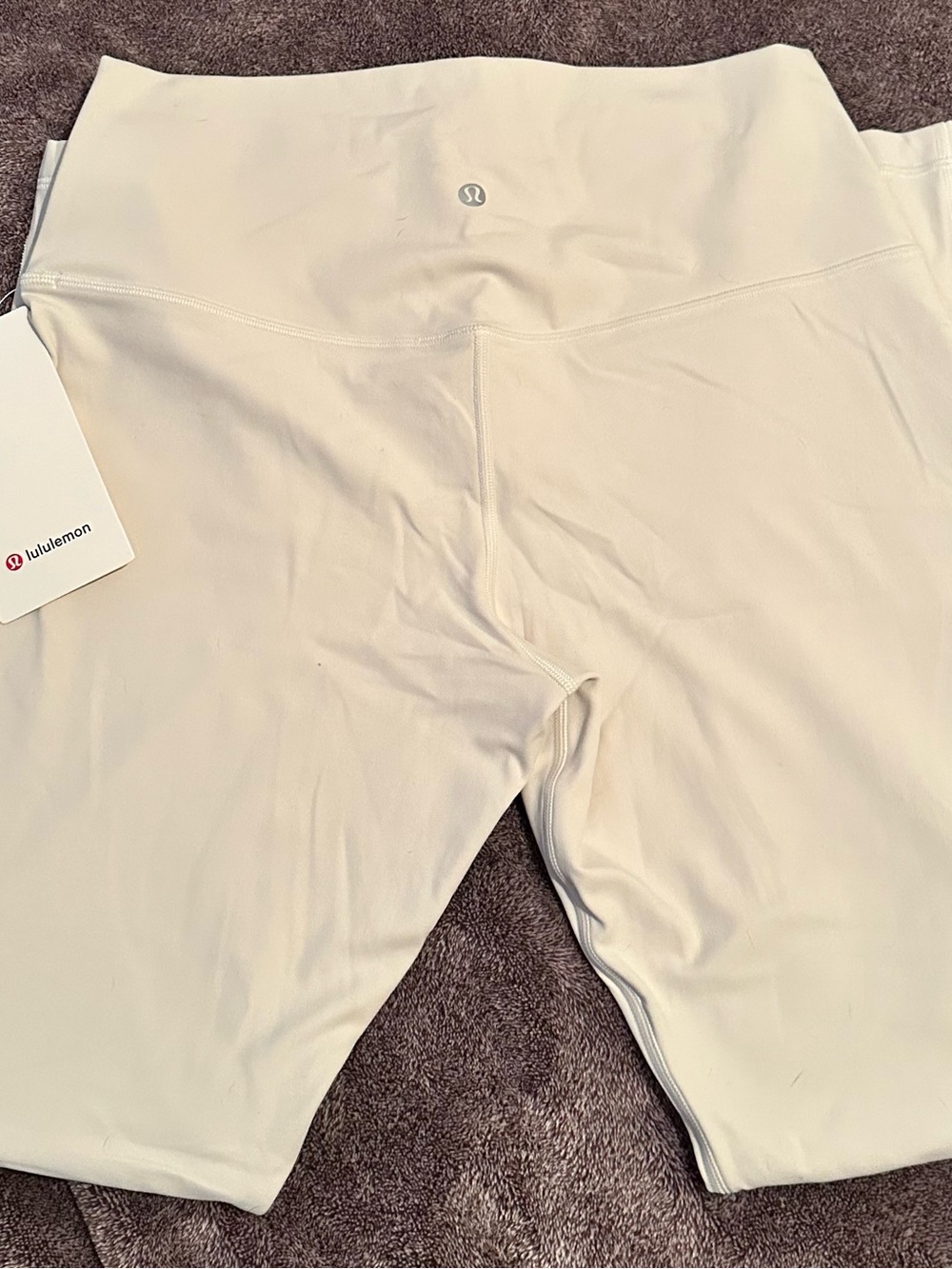 Brand new never worn lululemon Cream Align Leggings with Tag